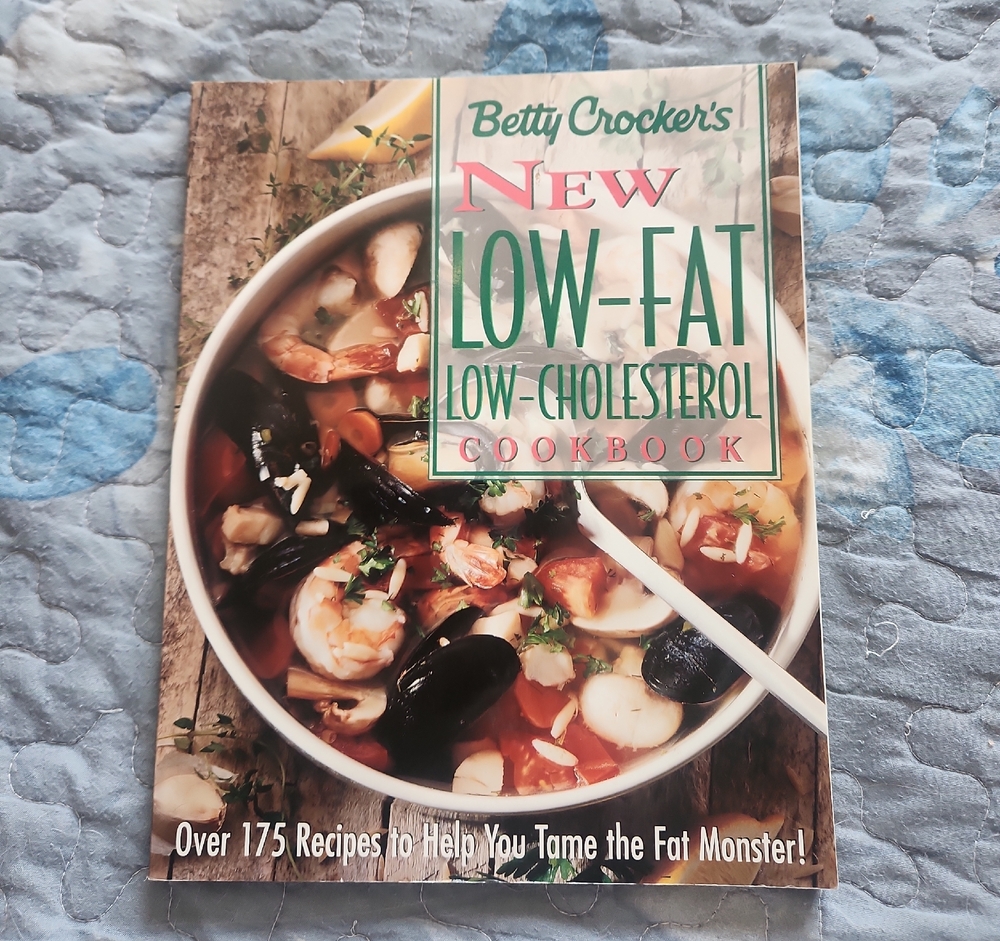 Betty Crocker Low-Fat Cookbook
